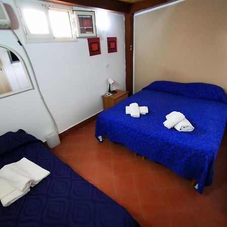 Paleemo Centro Zoe Blu Bed & Breakfast Palermo Bagian luar foto