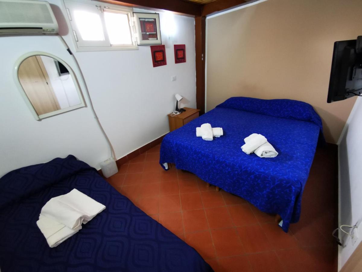 Paleemo Centro Zoe Blu Bed & Breakfast Palermo Bagian luar foto