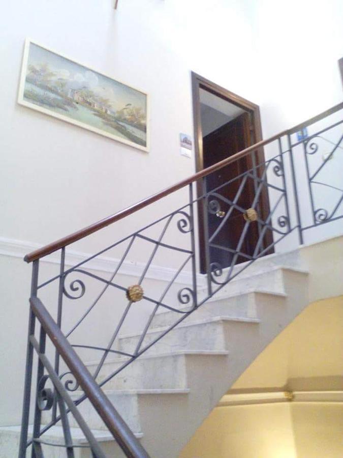 Paleemo Centro Zoe Blu Bed & Breakfast Palermo Bagian luar foto